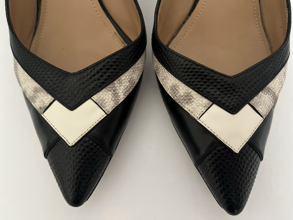 SALVATORE FERRAGAMO WOMAN'S LEATHER WHITE/BLACKLEATHER LAYERED PUMPS 9.5, ITALY